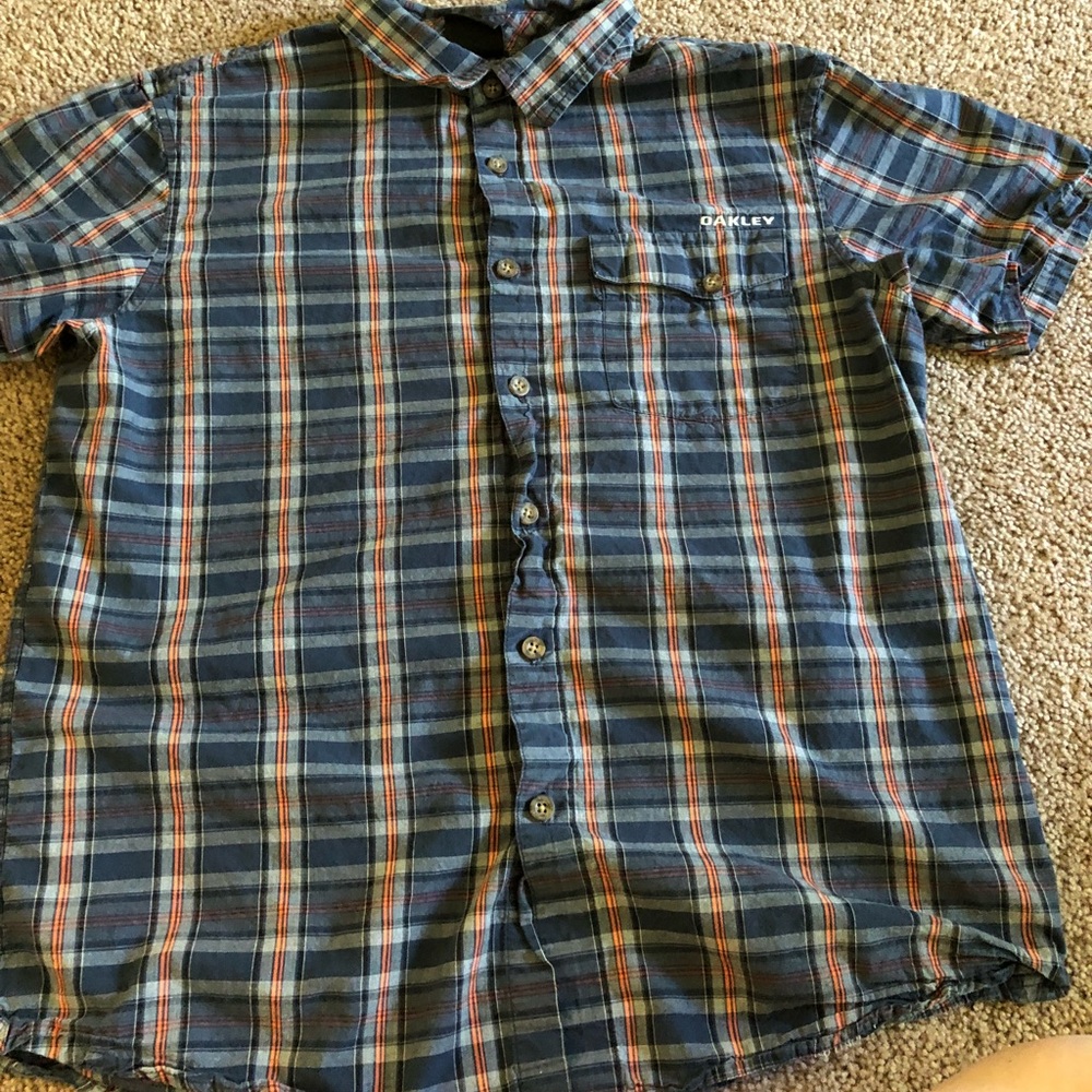 Oakley men’s button down